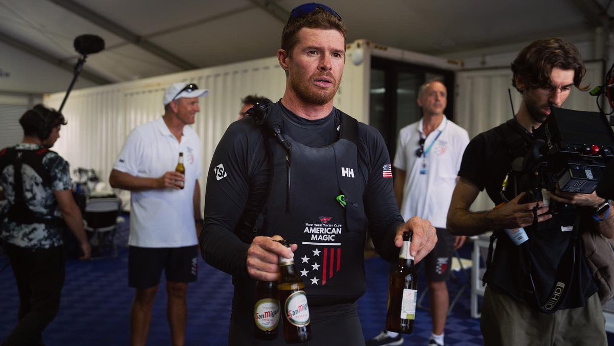 AmerMagicTeam's tweet photo. Victory tastes sweet with @SanMiguel!🍻

#AmericanMagic #AmericasCup #AC37 #Sailing #Foiling #Race #Regatta https://t.co/diPtmgiOmN