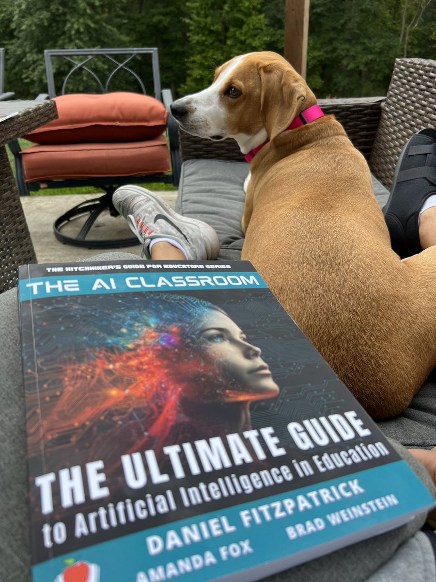 MrKline_EdTech's tweet image. A little light reading this morning with Felicia. 📖 #TheAIClassroom @AmandaFoxSTEM #AIforEdu