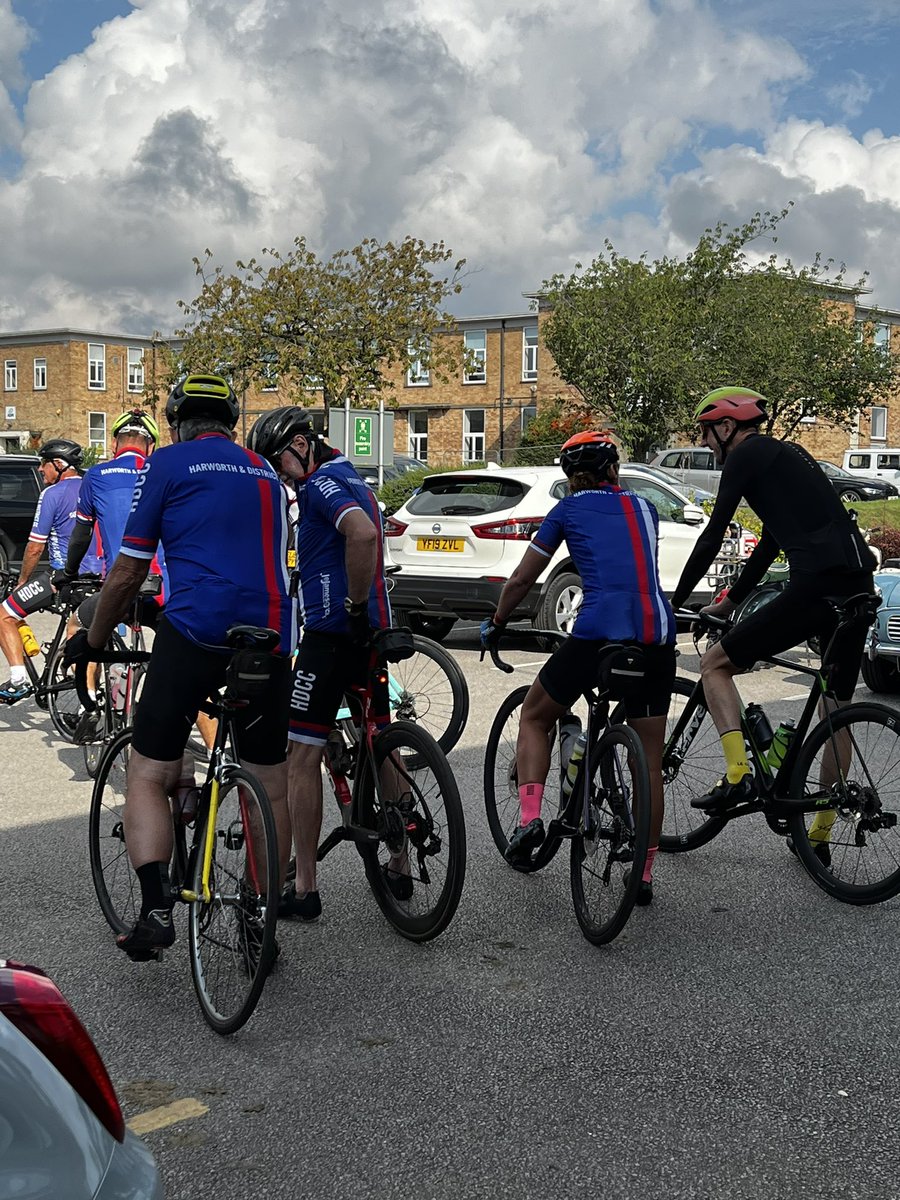 HemswellAntique's tweet image. Great to see @HarworthCC enjoying breakfast with us this morning 👍 #cycling #cyclecafe #hemswell #antiques #lincoln #lincolnshire #cyclestopoff