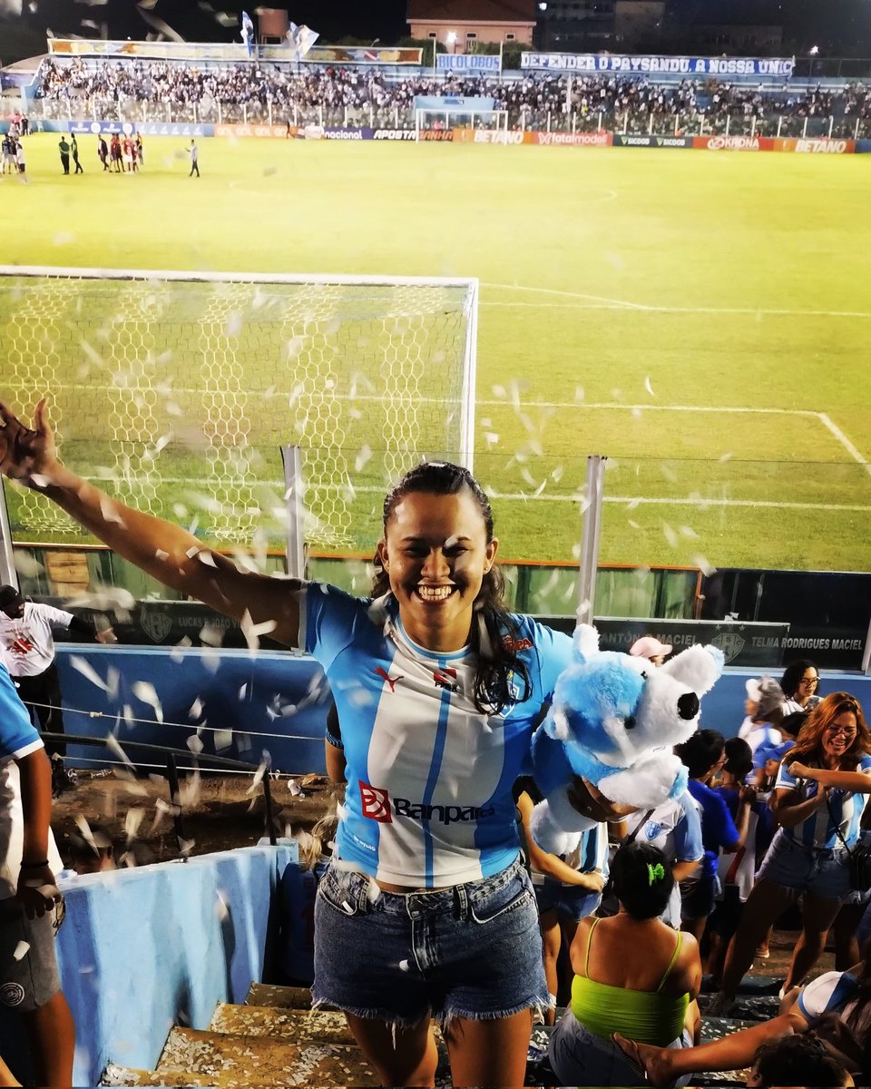 cssia_f's tweet image. Hoje os meus dois amores estarão em campo pra disputar duas guerras, já preparei minhas armaduras e vamo pra cima. #contecomigomengao #pracimapapao