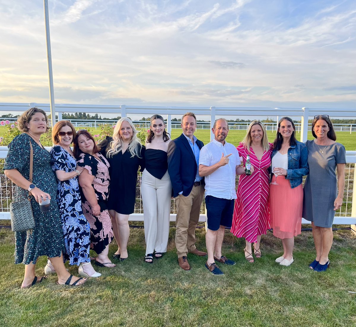 We had an amazing time on Thursday at the <a href="/FrimleyHealth/">Frimley Health NHS Foundation Trust 💙</a> staff awards at <a href="/Ascot/">Ascot Racecourse</a> as a team we were incredibly honoured to be highly commended🎖
#palliativecare #nhsmillion #frimleyfamily #wexhampark