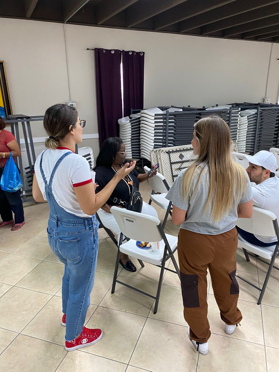 PLPG_Miami's tweet photo. Thank you to all those that joined our special town hall in Allapattah yesterday! We talked about the pending redevelopment plans for the General Services Administration (GSA) lot located at 1390 NW 20th St and how this public land could be used for public good! https://t.co/VGIDEReAjY