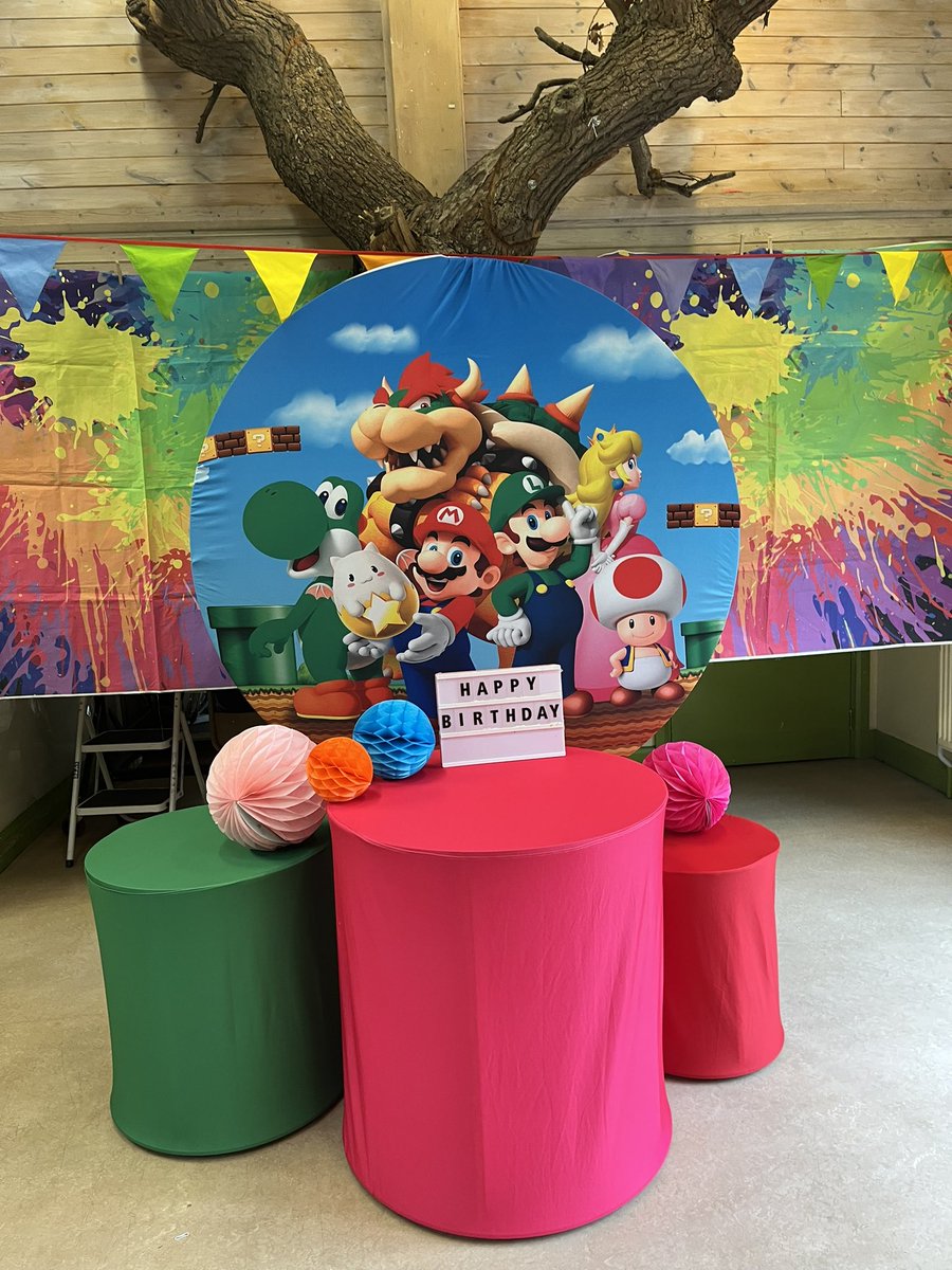 PuddlesLondon's tweet photo. Super Mario theme at Ecology Centre #ISLINGTON #london https://t.co/DHUtSAJPlO