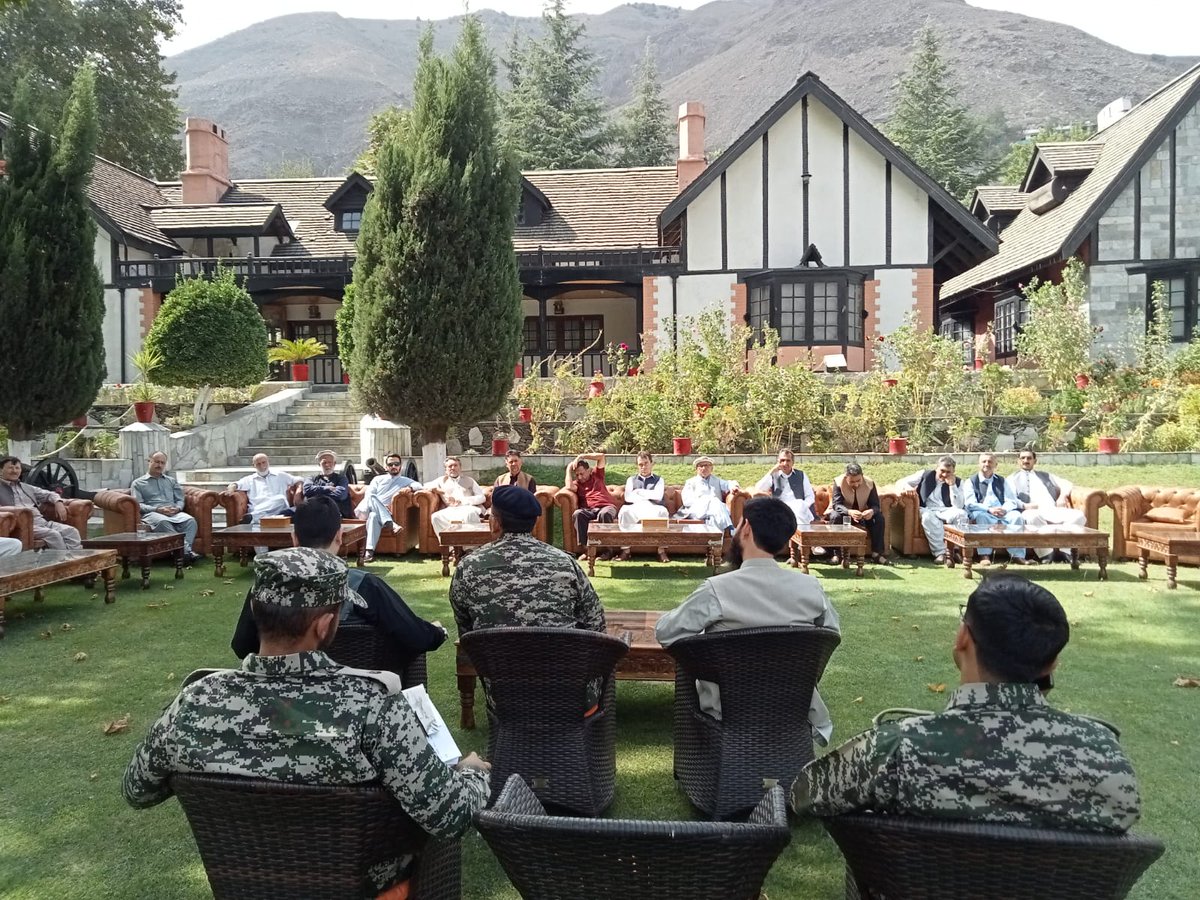 khan_pms's tweet photo. No one dare to disrupt the peace of Chitral.
 Stand with the State. https://t.co/K8UpJg8PKx