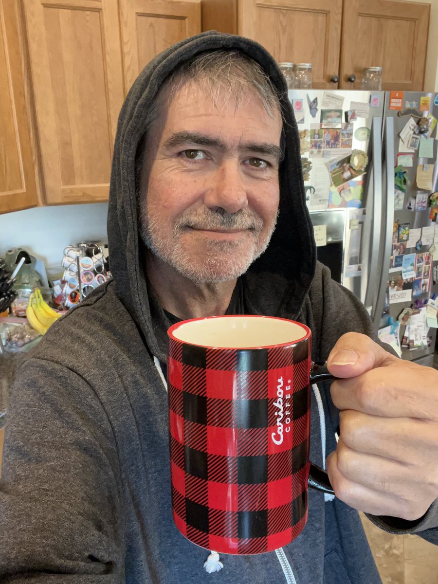 jsarzoza's tweet photo. Good #Morning 🌞 The #Coffee is Ready!
☕️😋🤚
#goodmorning #java #javajuice #minnesota #cancer #coloncancer #LetsGo #coffeetime #sunrise #autumn #fallcolors #remission #survivor #coffeemug #coffeewithJR #paliativecare #September #cariboucoffee #weekend #Sunday https://t.co/ekie7n52aT