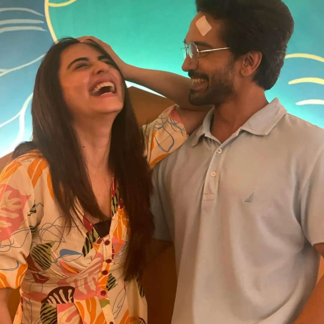 Harshrajputfan's tweet photo. Haaye them 😭💓💘

#HarshRajput #HarshRajputasRumi #Rumi #TeriMeriDoriyaann #tmd #piansh #niyarsh https://t.co/tjCFcfxpHs