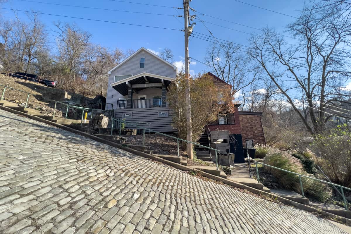 wqed's tweet photo. When it comes to Canton Avenue in Beechview, it's BOTH a #SundaySteps & #SundaySteepStreets π! With a grade of 37%, it's the steepest street in the Steel City. π«£ https://t.co/s3fWDw3NfE