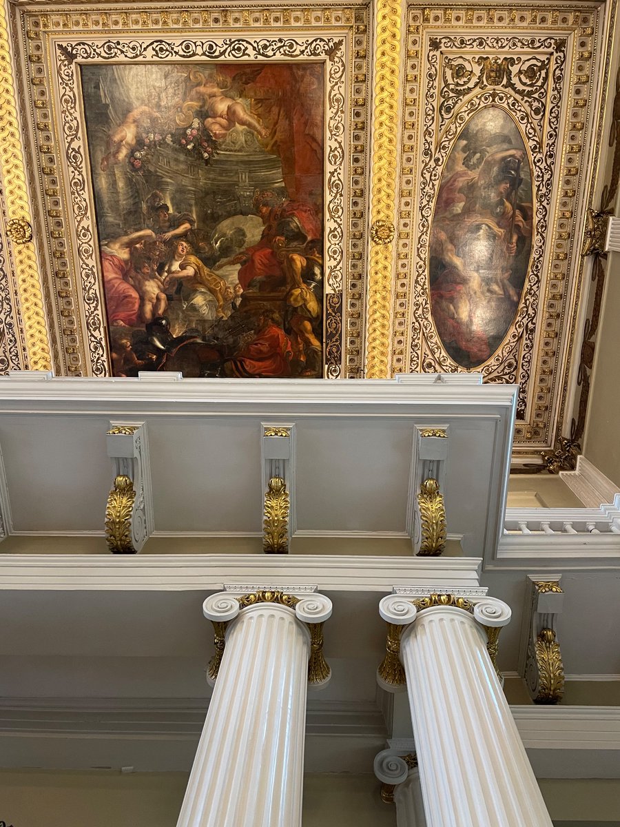 Emily. Not Emma. tweet media