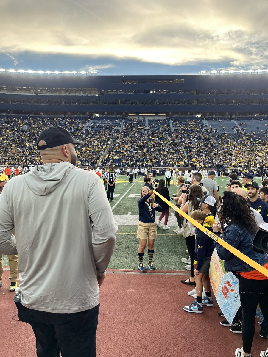 Me and <a href="/anthonytbroome/">Anthony Broome</a> stayed up late last night talking Michigan football.

  youtube.com/live/ZrBO2Y5P4…