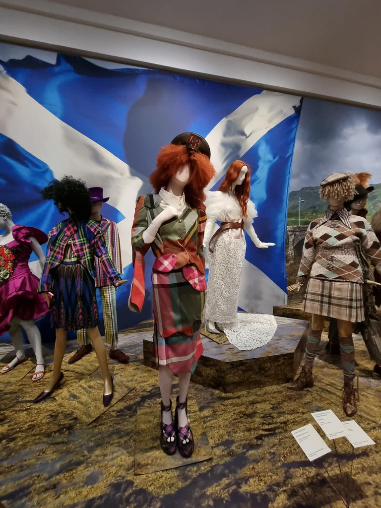 Royals &amp; Rebels in het Kunstmuseum. Wat een fantastische tentoonstelling. Ga er vast nog een keer heen, zo mooi!