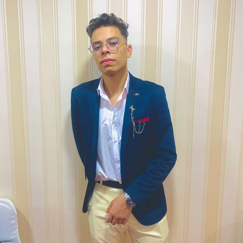 #NewProfilePic make ur own story⭐