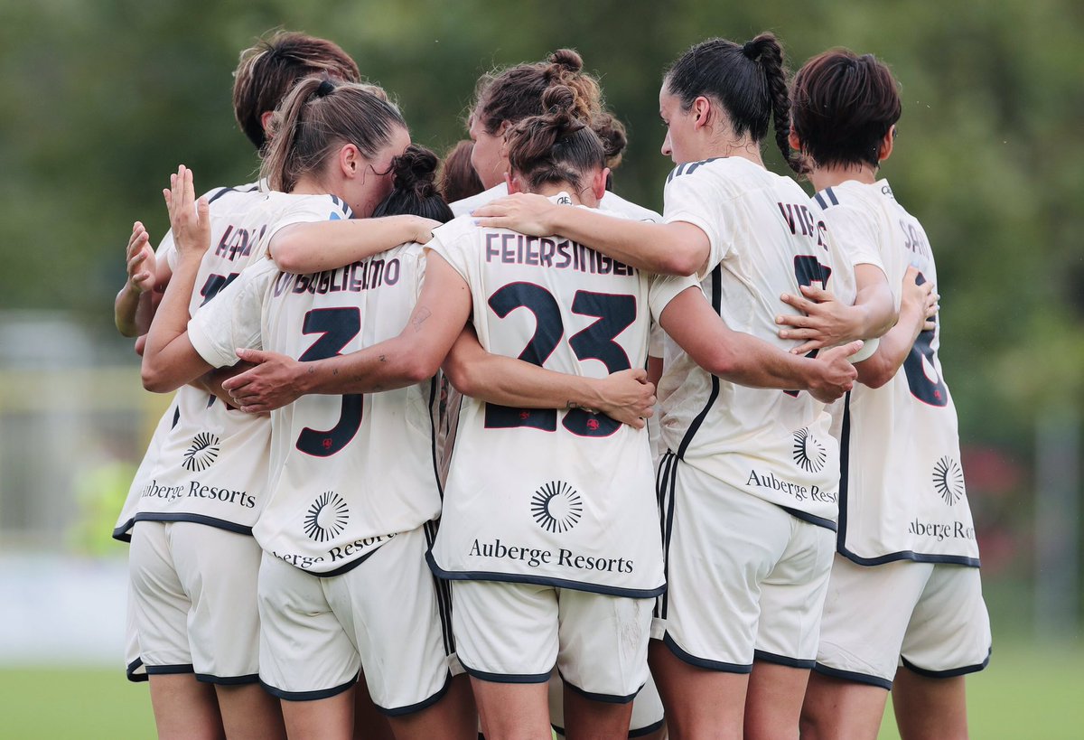 🟨 LA FORZA DELLE LUPE 🟥

⚽️ Linari, Haavi, Greggi e Glionna: la #RomaFemminile cala il poker e batte il Milan nel suo esordio stagionale. 

Daje ragazze! 🐺

#ASRoma #MilanRoma 2️⃣-4️⃣ 💛❤️