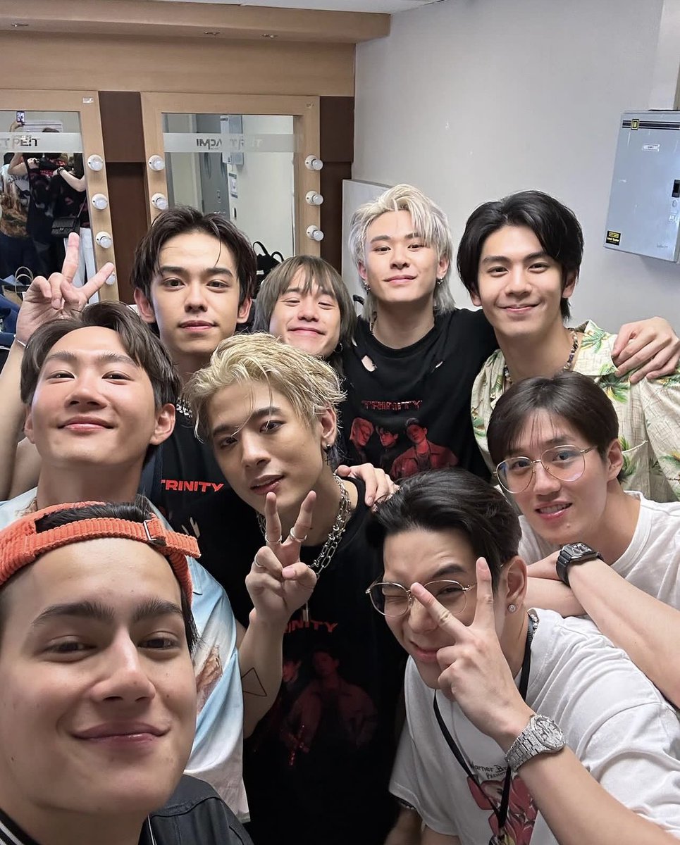 PPPearrr's tweet image. Made my day 😭❤️ #TRINITY_BREATHOFDESIRECONCERT