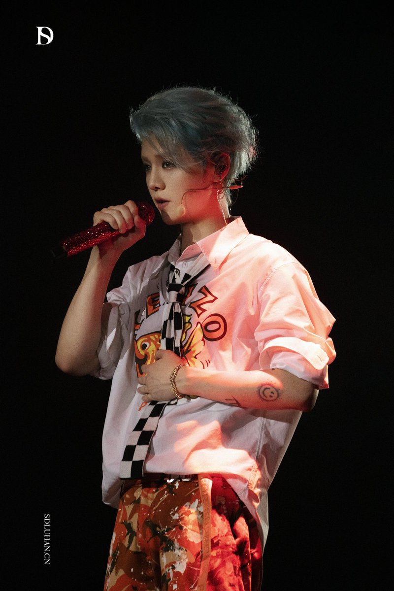 SDLUHAN's tweet photo. #鹿晗 #LuHan #luhan https://t.co/GSrRFhMwKE