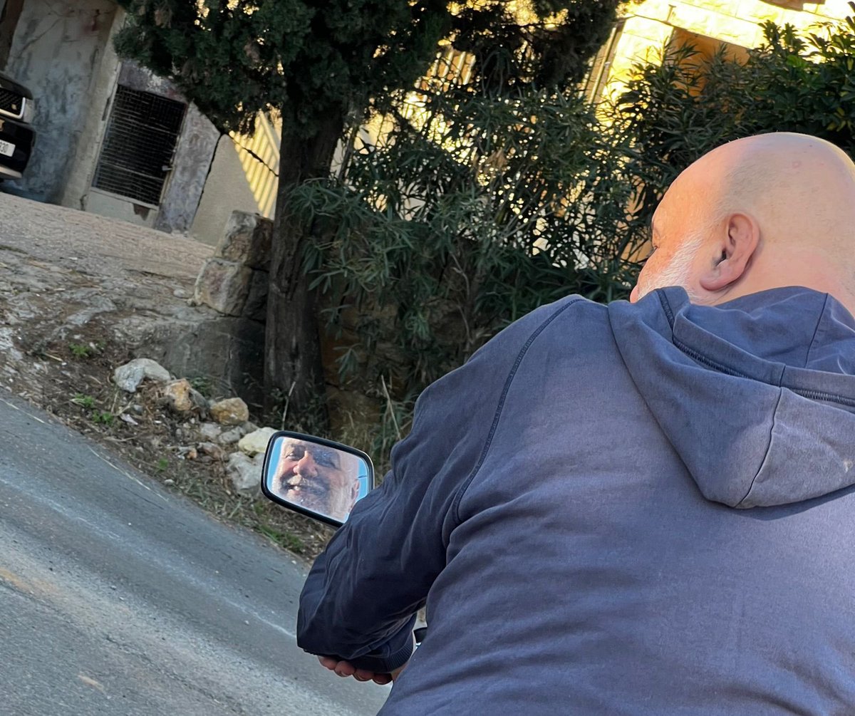 Nadaaaz's tweet photo. ثم جاءت كلمته هذه … لتتوّج كل اقواله التي تنعمّت بها أذني … فسردت لي حكاية الموت لتُشعل لي حكاية الحياة… بوجدان كان عند الله… وكان الله الكلمة… https://t.co/0O0r1uGItD