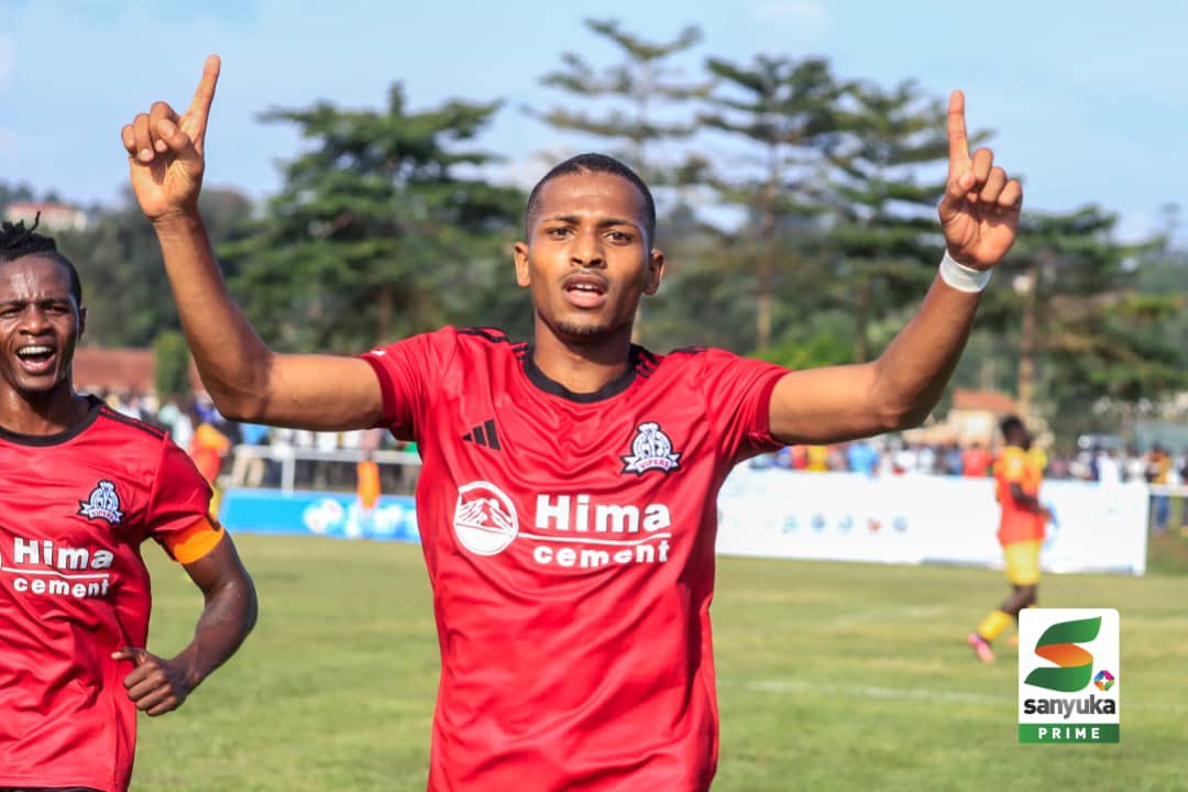 isaac_emrang's tweet photo. UPL Results 🧾

Gaddafi FC 1-2 Vipers 
Wakiso Giants 0-3 Maroons FC 
UPDF  0-0 URA 
Arua Hill SC 0-1 Busoga United FC 

#UPLwithIsaac | #StarTimesPL https://t.co/wMgdYkkzzB