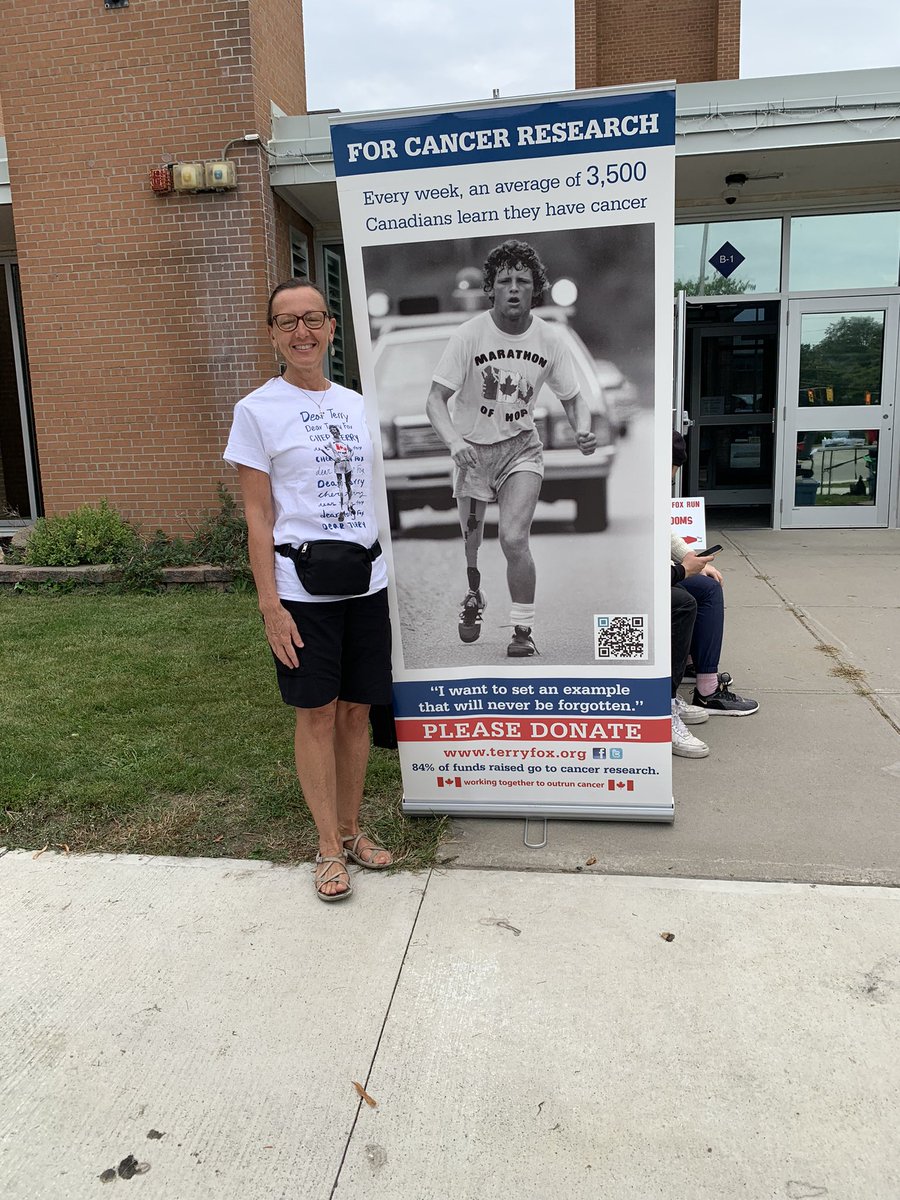 What a great way to start the day! <a href="/TerryFoxCanada/">Terry Fox Foundation</a> @Hawthorne_PS #HawthirneHuskies