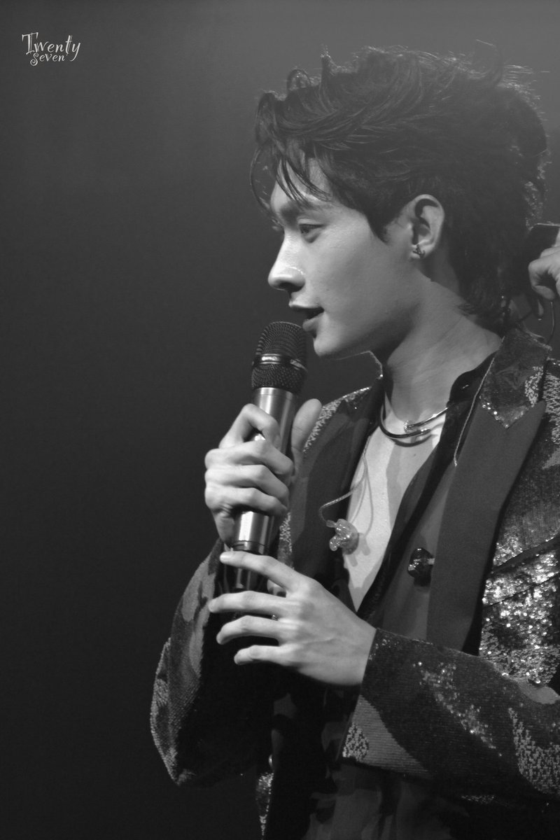 272727_27S's tweet photo. Magic moment
🩶🩹
#OnTutorWayConcert
#TutorKrp https://t.co/eIoLzTU3gB