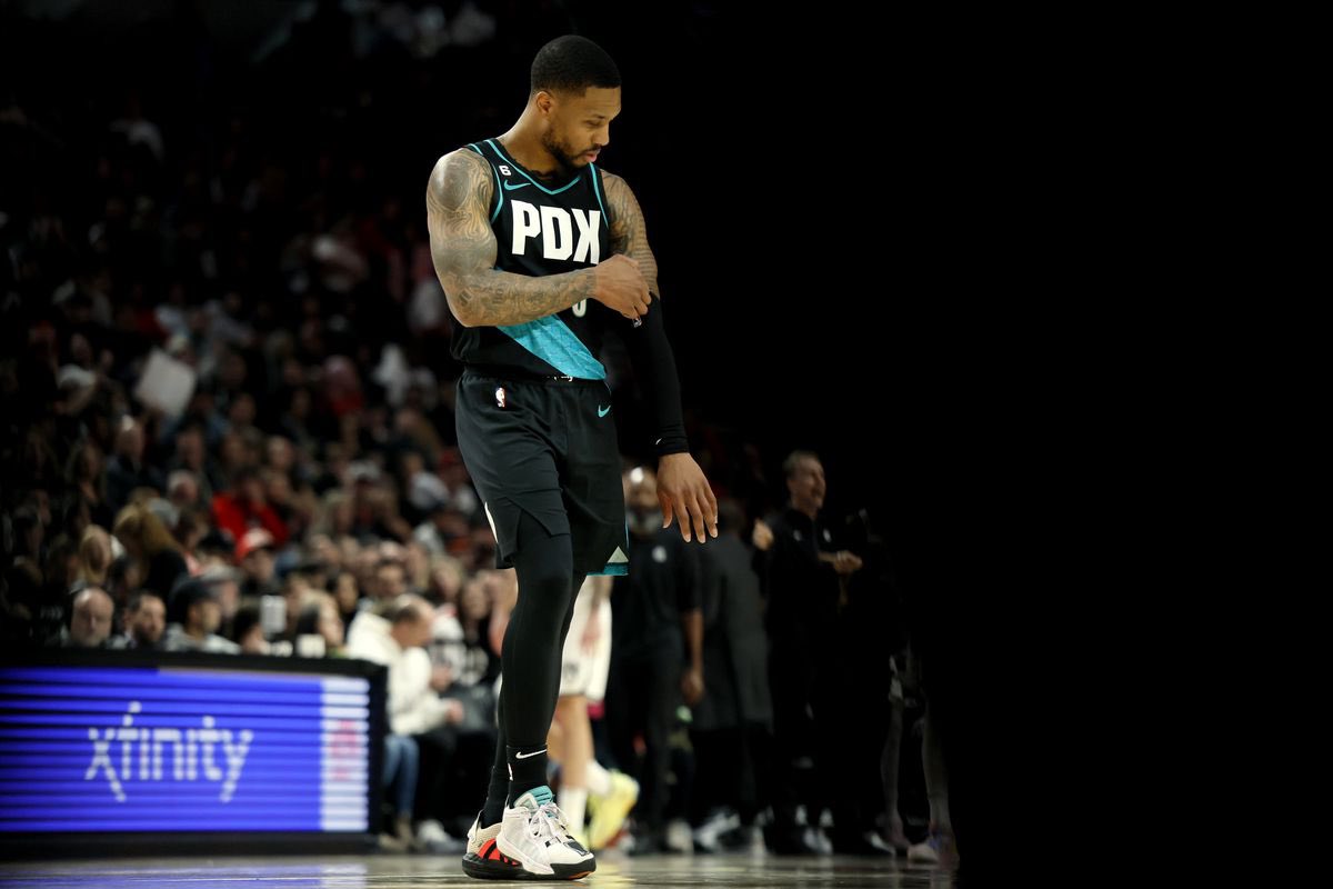 TheDunkCentral's tweet photo. The Portland Trailblazers and Miami Heat have made some progress in the last 48-72 hours on a potential Damian Lillard trade, per @GregSylvander https://t.co/QG8Uqd1E2h