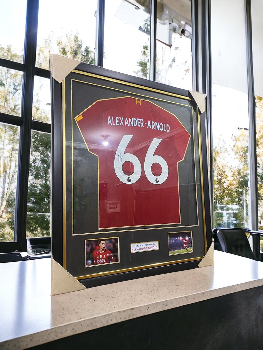 #Jersey4sale

Framed LFC 19/20 Signed by TAA. Cocok buat pajangan kamar / kantor.

DM For Price 📩