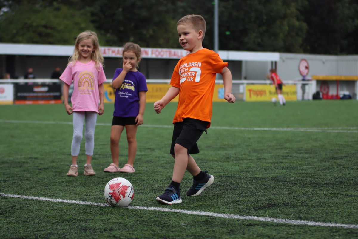ChathamTownWFC's tweet photo. Theo gets involved with penalties at half-time! 

🔴⚪️⚫️ #InThisTogether | @CWC_UK https://t.co/BAv1TKas3q