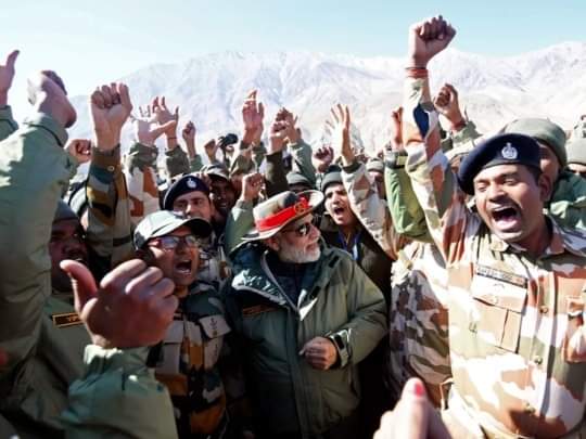 SelfDefencePk's tweet photo. देश के यशश्वी प्रधान मंत्री माननीय 
#श्री_नरेंद_मोदी_जी को जन्मदिन की हर्दिक शुभकामनाएं ❤️🇮🇳🫶🇮🇳🌹🥀🌺🌻🌼🌹🥀🌺 https://t.co/aE8Eb2NTuj
