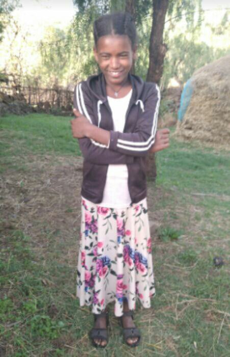 Etiozion's tweet image. አሳዛኝ ዜና‼️

የአብይ አህመድ ገዳይ ቡድን በእብናት ወረዳ ብር አባጃሌ ቀበሌ አባይነሽ ወርቁ የምትባልን የ12 ዓመት ህፃን “ለፋኖ ምሳ አቀብለሽ እየመጣሽ ነው” በሚል በአሰቃቂ ሁኔታ እረሽኗታል‼️

የሚገርመው ቤተሰቦቿ አስከሬኗን ማንሳትም ሆነ…