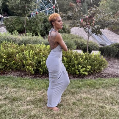 InMizz's tweet photo. #NewProfilePic https://t.co/8kMDdSYAdz