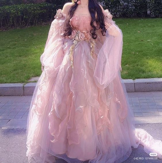 Feomariatheresa's tweet photo. 𝟷𝟽 𝚜𝚎𝚙𝚝𝚎𝚖𝚋𝚎𝚛 𝙰𝚕𝚊𝚛𝚒𝚗𝚎 𝟸𝟹                    
𝘈𝘵 𝘊𝘰𝘳𝘰𝘯𝘪𝘴 𝘏𝘢𝘭𝘭,  𝘛𝘩𝘦 𝘈𝘶𝘨𝘶𝘴𝘵𝘪𝘯𝘦 𝘏𝘰𝘶𝘴𝘦
 #FAIRYNIGHT_DIANASS https://t.co/Ok7bfvX7wq