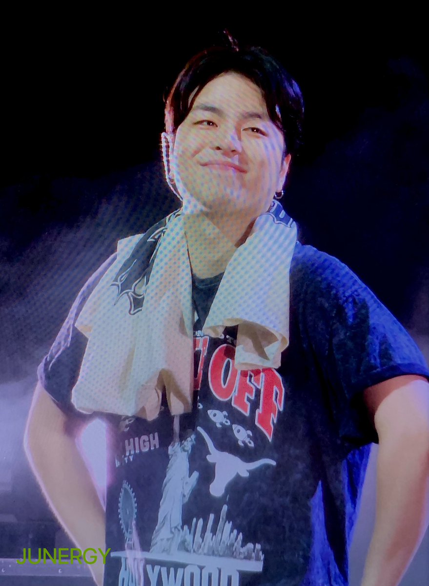 JUNERGY970331's tweet photo. 230916 2023 iKON World Tour TAKE OFF concert in LA

#준회 #주내 #구준회 #JUNHOE #JUNE #KOOJUNHOE #ジュネ https://t.co/ji4vmsY1Gk
