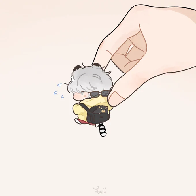 Caught something cute! #V 