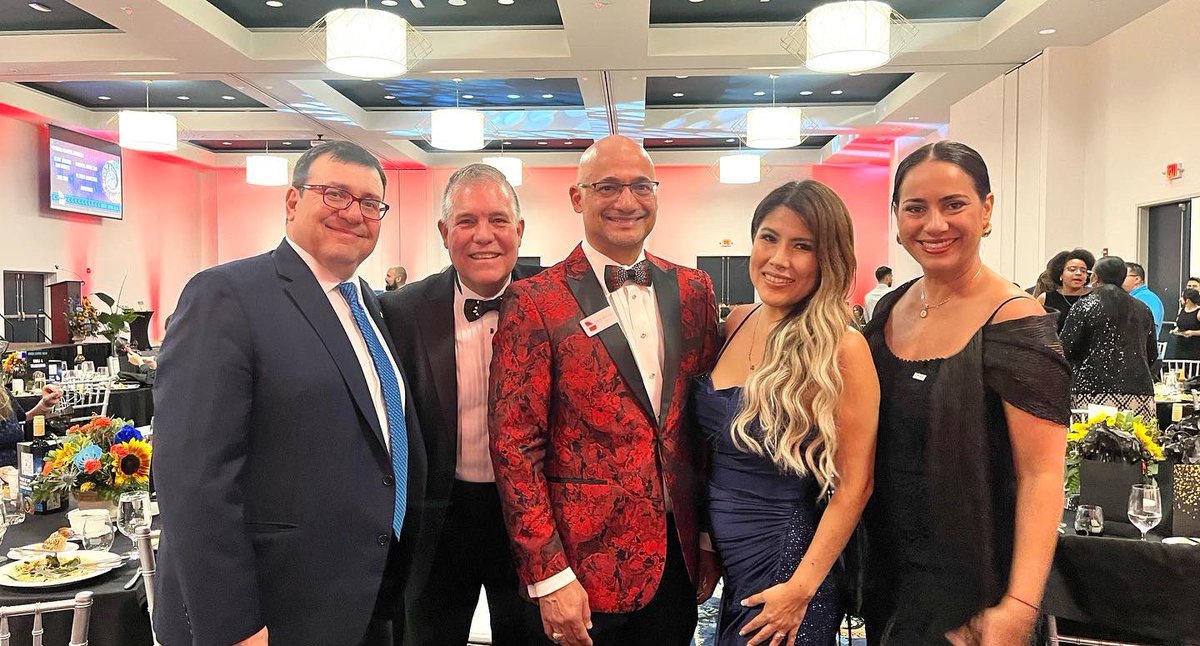 LACCGeorgia's tweet photo. The LACC had a wonderful time attending the Noche Latina Gala celebrating 20 years of GALEO. It was great to see many friends and community leaders. We are happy to support their great work and commitment, and the profound impact they contributed to the Latino community in GA. https://t.co/g7CJKwFOI6