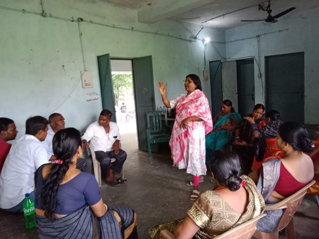 Sahyogi2's tweet image. Meeting with PRI's and Women Collectives in various community...

#MeriPanchayatMeriShakti
#MPMS

AmplifyChange 
Paul Hamlyn Foundation 
CREA