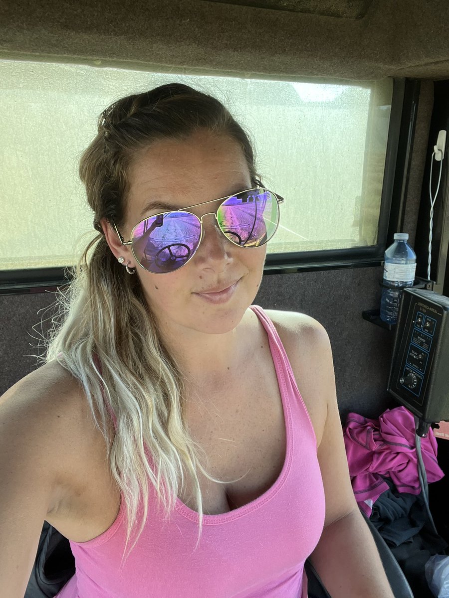 BohnLisa's tweet image. Big swaths of canola this year #harvest2023