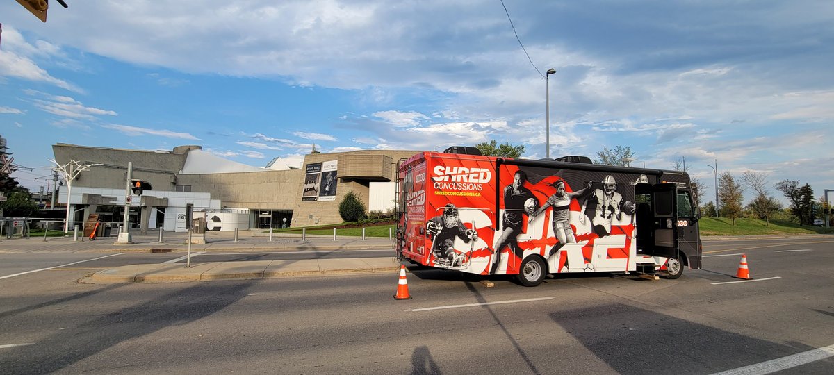 jonathan_smirl's tweet photo. Excited to be a part of @UCalgaryMed #Beakerhead event today with the @SIPRC_ @SHRedMobile1 team from @uofcknes highlighting the #Concussion #Prevention work with @UCalgary.

https://t.co/i8KB6OHlwL

Come on down to learn more! https://t.co/rah9M5RoeU
