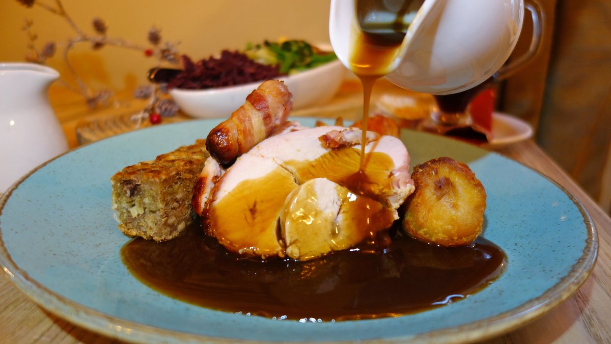 We are now taking bookings for our delicious Christmas menu, which can be viewed in the link below. Available from the 1st - 23rd December. Parties of 2 -28. Lunch time and evening availability. Please call, email or message to book. saracensheadinn.co.uk/saracens-chris…