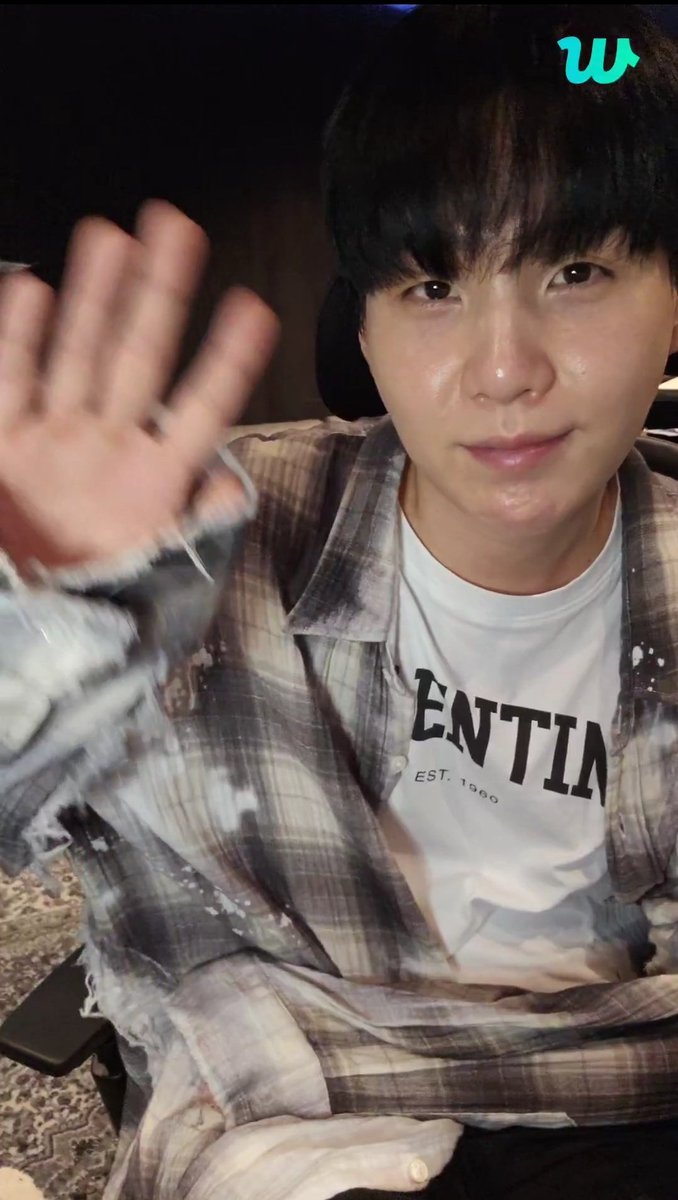 QuellSH's tweet image. 🐱Pessoal, não precisam chorar! Nos encontraremos em 2025, não é? Porque prometemos, até 2025.

Sabe a dor?😭😭😭