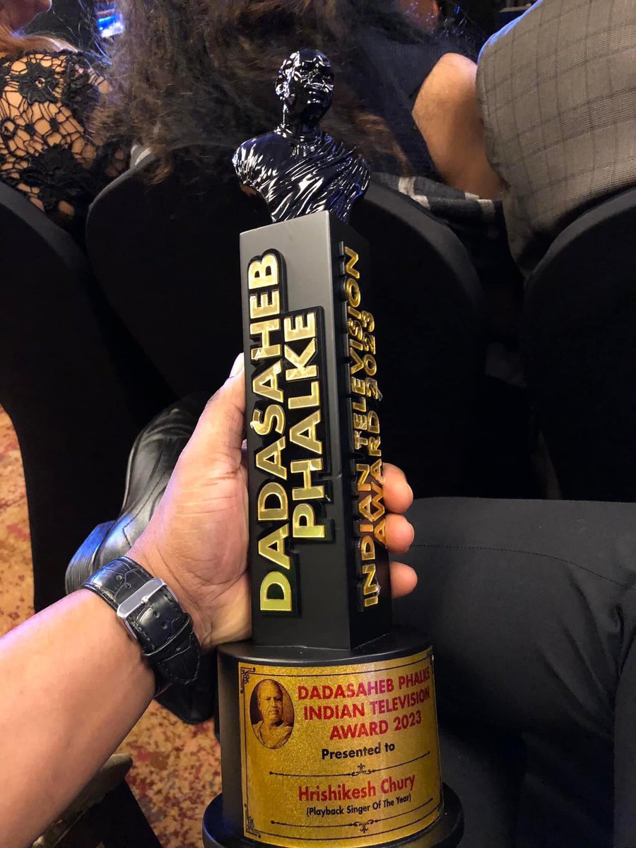 HrishikeshChury's tweet photo. Dadasaheb Phalke Award 2023 ! Thank You All for the LOVE 😃❤️🤗

#DadasahebPhalke #HrishikeshChury https://t.co/sAOjavvThp