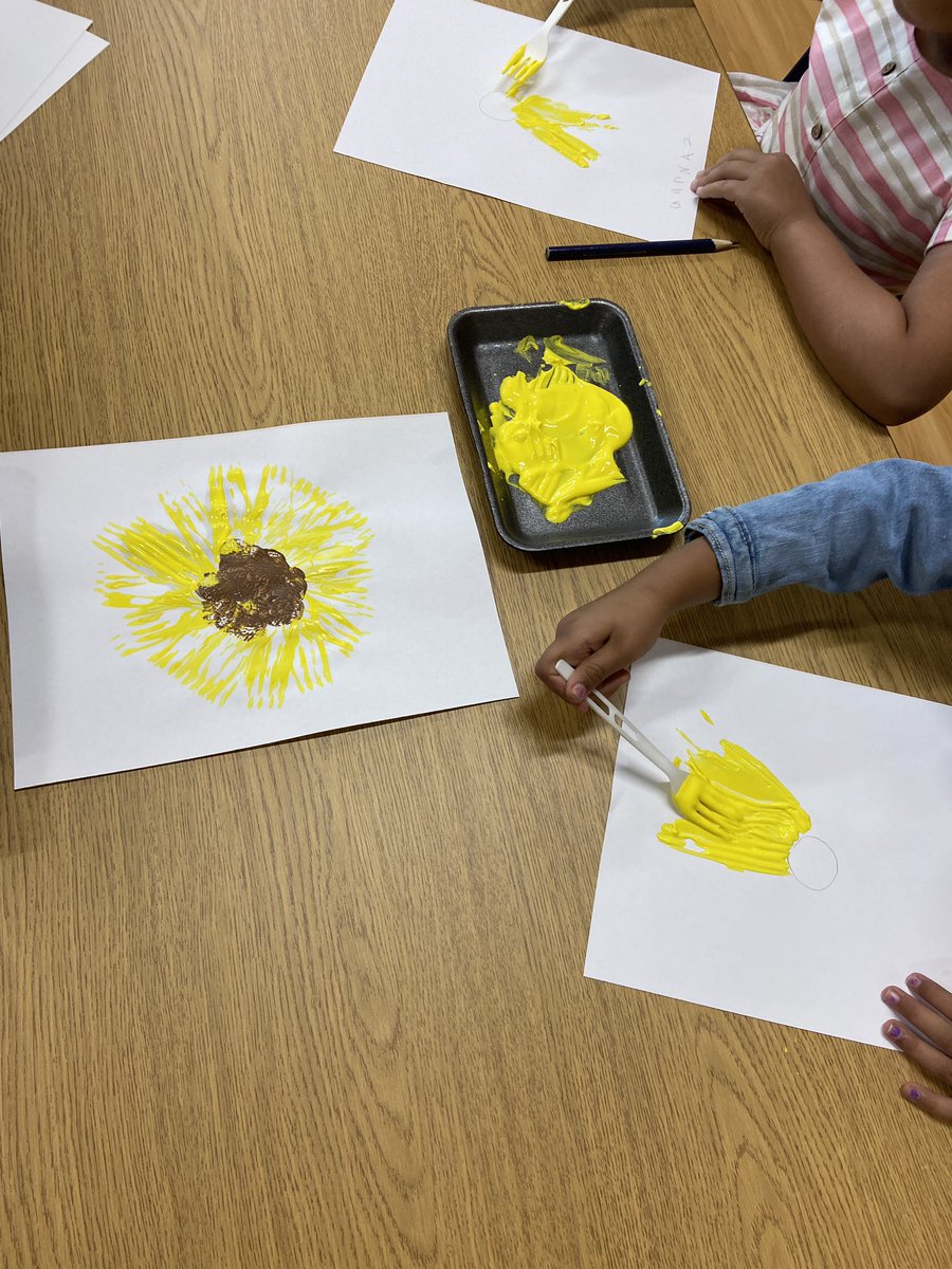 mrs_orchard's tweet photo. We’ve had a great start with lots of fun activities and learning! #fdk #firstweeks https://t.co/piRFFNogdZ