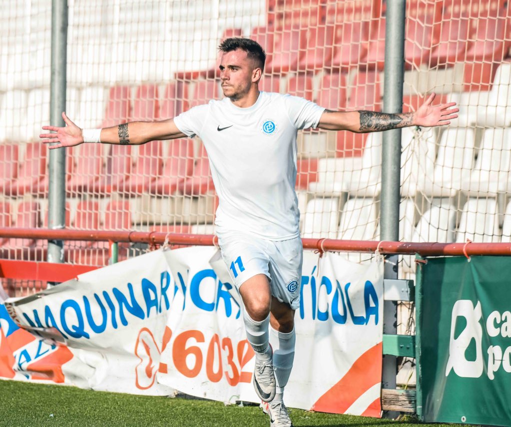 sommaresmefc's tweet photo. No diguis gol, digues Jaume Pascual! ⚽️

#BadalonaÉsFutur https://t.co/5N8lA2u4LM
