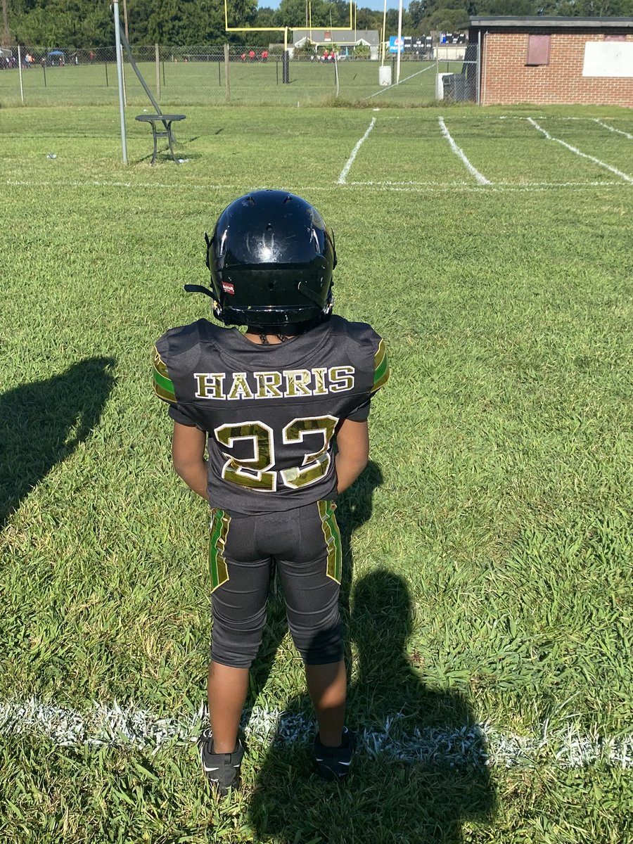 bwhiteVArealtor's tweet image. WHO’S READY FOR SOME FOOTBALL?🏈🏟️📣

Ryan, was killing it out there with the #6U VA Bulls yesterday! They’re number 5 in their division! 💪 #mygrandson #soproud #footballseason #VABulls #lovehimsomuch #readytowin