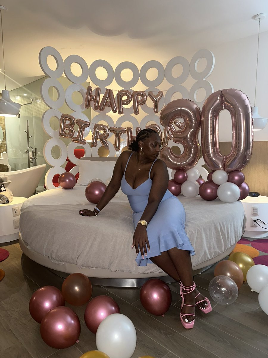 OhMyLarii's tweet photo. Thirty &amp; Thriving 💜♍️ #ThisIsThirty https://t.co/FFlhPFlk3Y