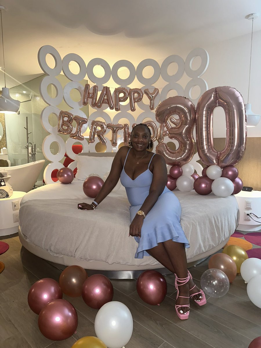 OhMyLarii's tweet photo. Thirty &amp; Thriving 💜♍️ #ThisIsThirty https://t.co/FFlhPFlk3Y