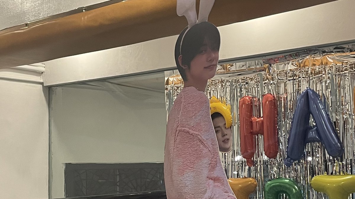 313cart's tweet photo. before the day ends, i just wanna say thank you to @YIFB_YJ for hosting such a wonderful cs event for our lovely healingie ๐ค it was my first time attending a cs event and i had so much fun earlier ๐ฅน truly one of my core memories this year ๐ซถ๐ป
#Yeonjun_InFullBloom #YIFB_YJ https://t.co/WswyUZAyN0