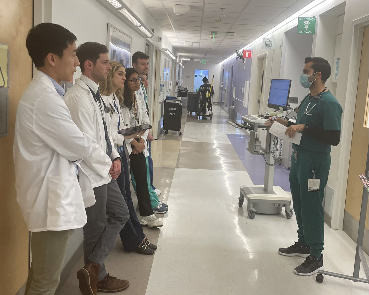 Another great Friday in the Osler Residency—master classes in clinical teaching on ACS rounds by superb SARS <a href="/DanMatasic/">Dan Matasic</a> of #Janeway and and <a href="/NeelKoyawala/">Neel Koyawala</a> of #Longcope on PE and Stroke! #firmofgiants #strongcope <a href="/KMonty_MD/">Kristina Montemayor</a> @nataliewest #Oslerpride