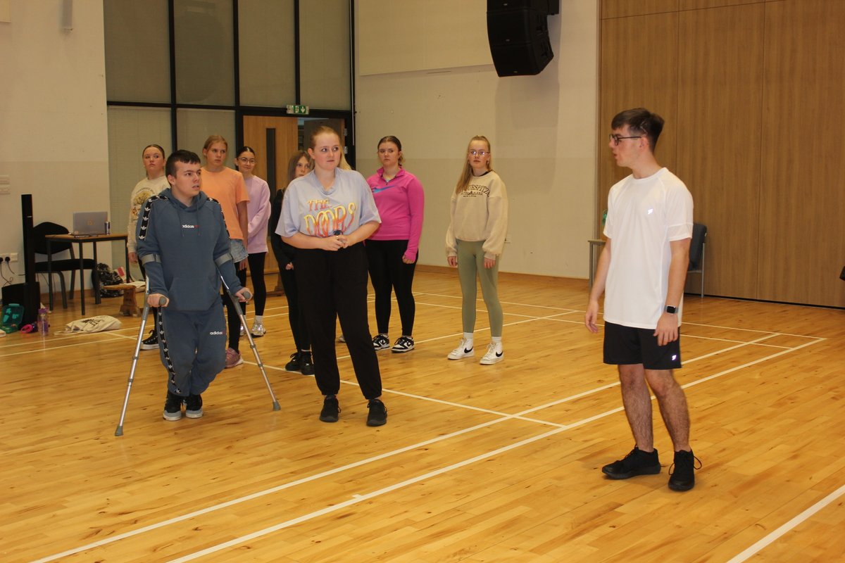 music_cvhs's tweet photo. Another successful day of rehearsals today! All in all a very productive weekend, well done to all involved! Footloose is shaping up to be another fantastic Clyde Valley show! Remember, tickets are on sale now! #Footloose #SchoolShow #FabCast @ClydeValleyHS @nlcpeople https://t.co/D6oUyZOUV4