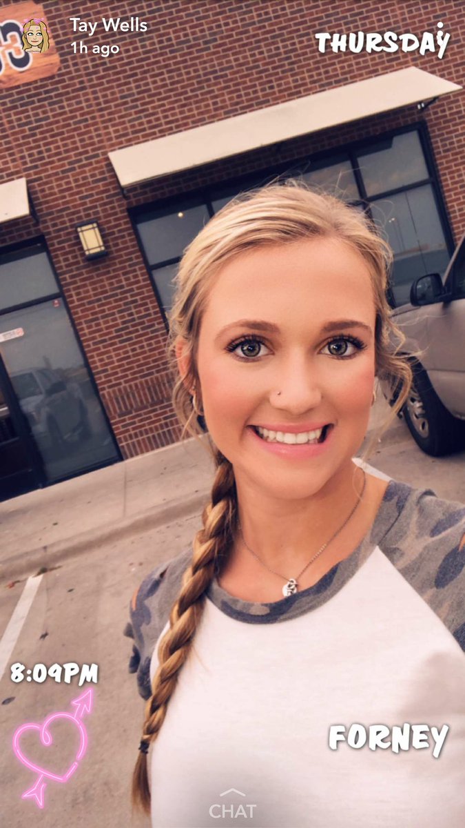 Bigdatz's tweet photo. Happy 20th birthday to this lovely lady! I am so proud of you. Have a fantabulous day! I love you so much . 💗 https://t.co/LfzfYFJGeK