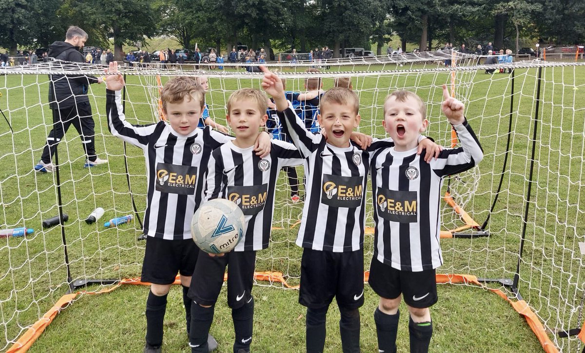 KEYfc2021's tweet photo. Well done to our 2017βs who were out in Banchory this morning taking part in the ADJFA festival.
They all worked hard, played some great football & also scoring lots of goals π€
#kincorthemiratesyouth #halakc #keyfc #youthfootball #communityfootball #developmentfootball #adjfa https://t.co/5ueABhdum0