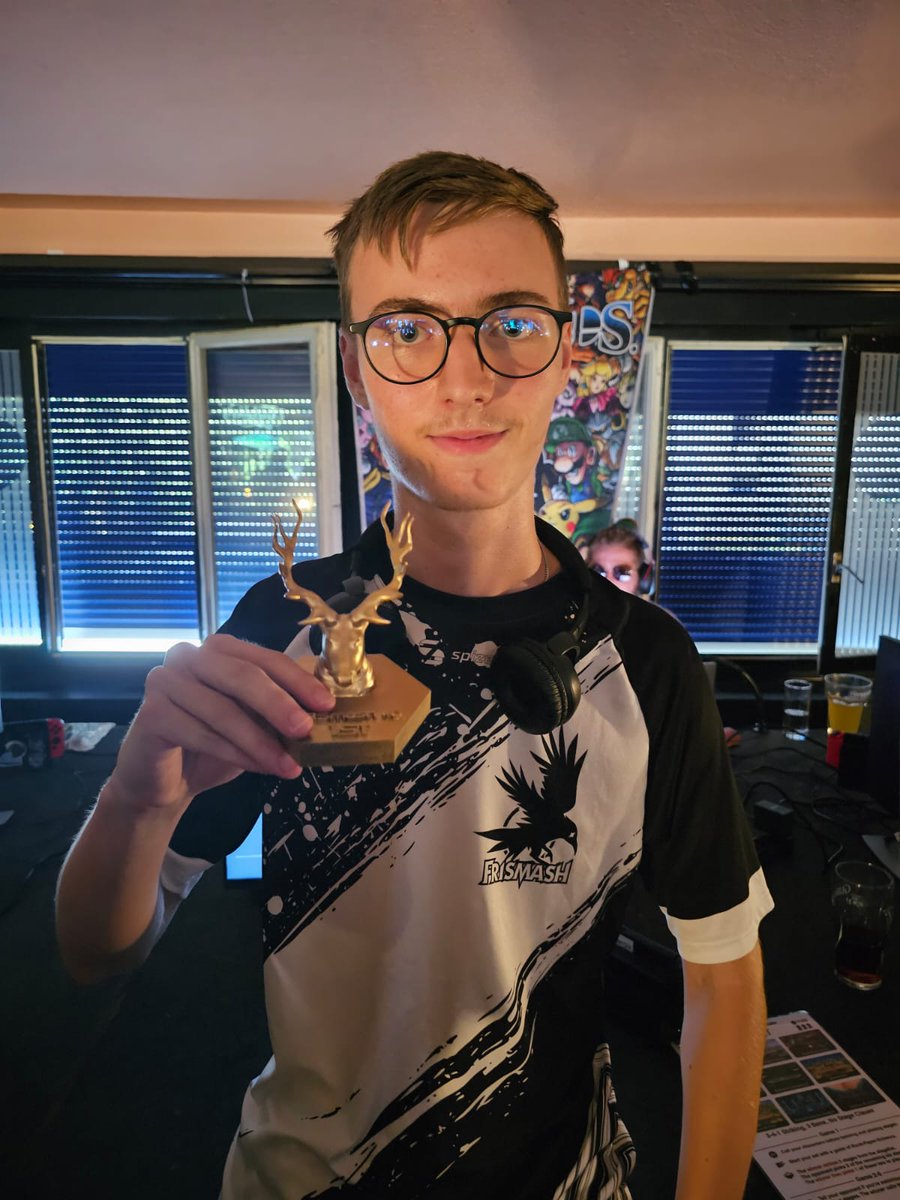 Manfredcrew's tweet image. Et c'est @yuno_ssbu qui ressort vainqueur du #PRS 8 sur un close match contre @FireXBoy97

Nous mettrons le top 8 dans les prochains temps. Merci à tous ceux qui ont participé et offert ce superbe retour en tournoi.

Gueule d'ange de Yuno 🤘