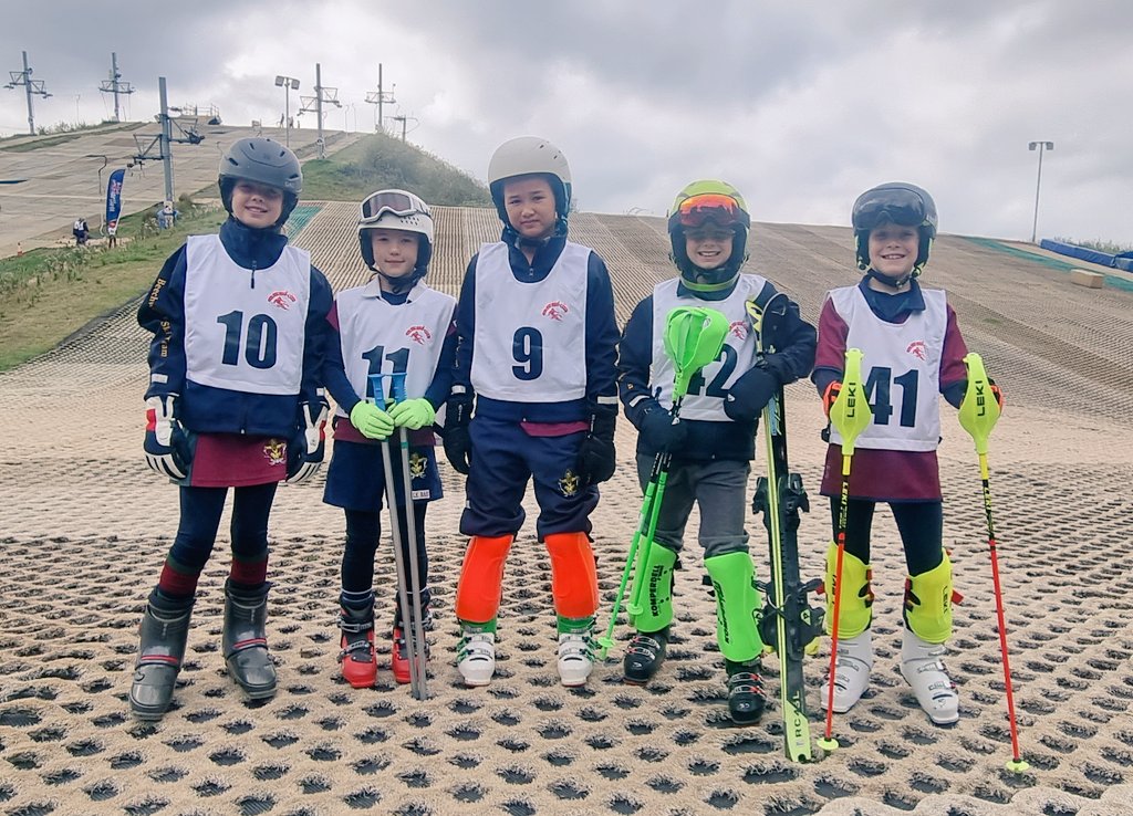 BWPSport's tweet photo. Well done to our #BWPSki team who raced in the #ESSKIA regional qualifiers at Welwyn today. Special mentions to Lilly B 2nd, William S 5th & George F 5th; a great start to the year! #allweatherisskiweather #TeamBeechwood https://t.co/kDu8DdlSeg